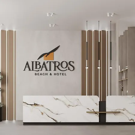Albatros & 4*