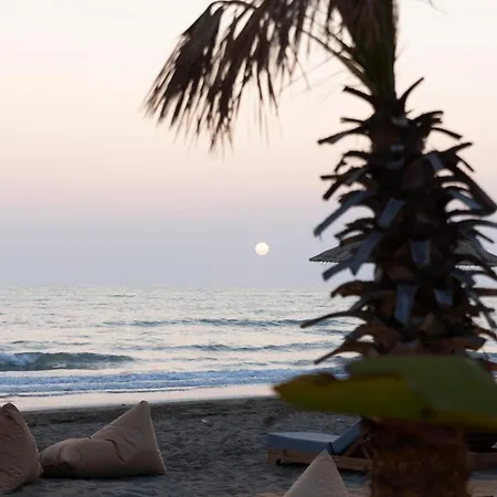 Ξενοδοχείο Albatros & Rrogozhine