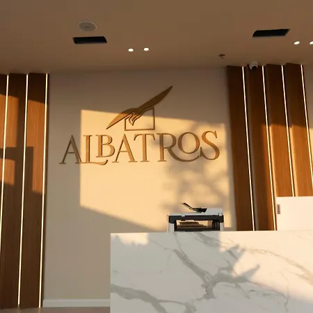 Albatros & Ξενοδοχείο 4*