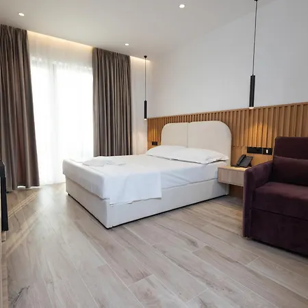 Ξενοδοχείο Albatros & Rrogozhine