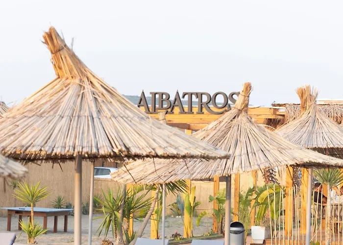 호텔 Albatros & 4*