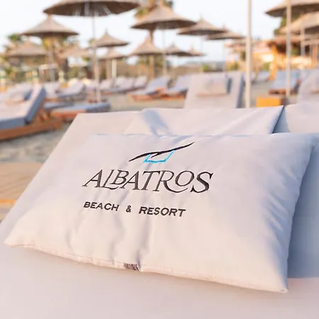 Otel Albatros & Rrogozhine