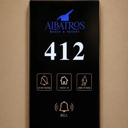 ホテル Albatros & Rrogozhine