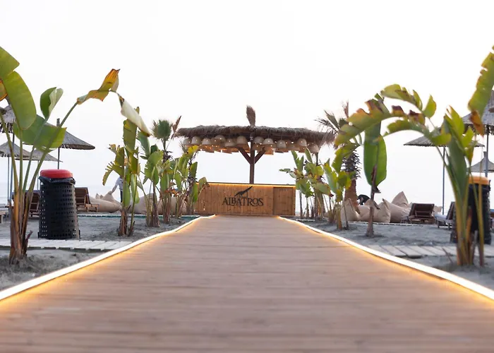 Albatros & Rrogozhine